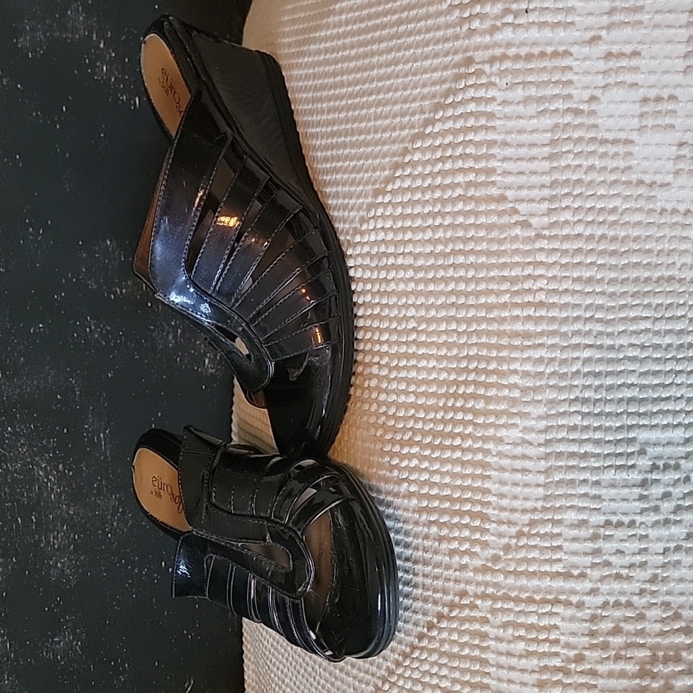 Eurosoft black wedge sandals sz 8